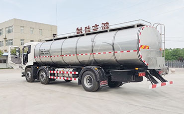 天潤新東鮮奶運輸車：為奶業(yè)運輸注入高效新活力